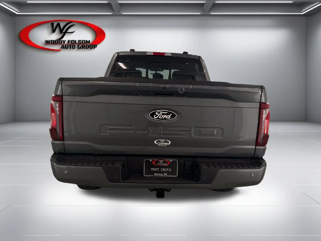 New 2026 Carbonized Gray Metallic Ford XLT image 7