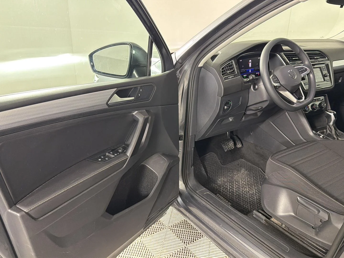 Certified Used 2023 Platinum Gray Metallic Volkswagen S image 13