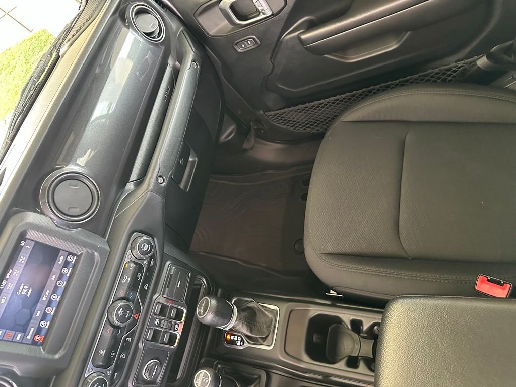 Used 2020 Gray Jeep Altitude image 24