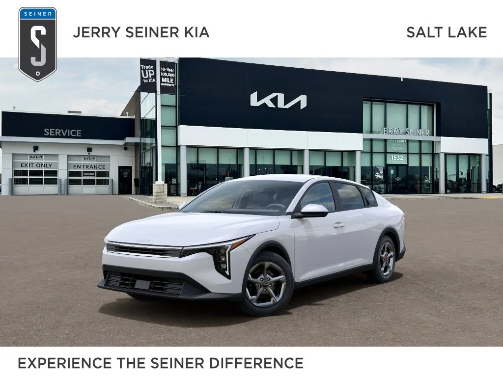 New 2026 Snow White Pearl Kia LXS image 1