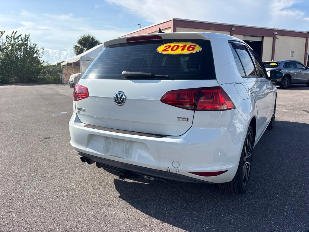 Used 2016 White Volkswagen TSI SE 4-Door image 3