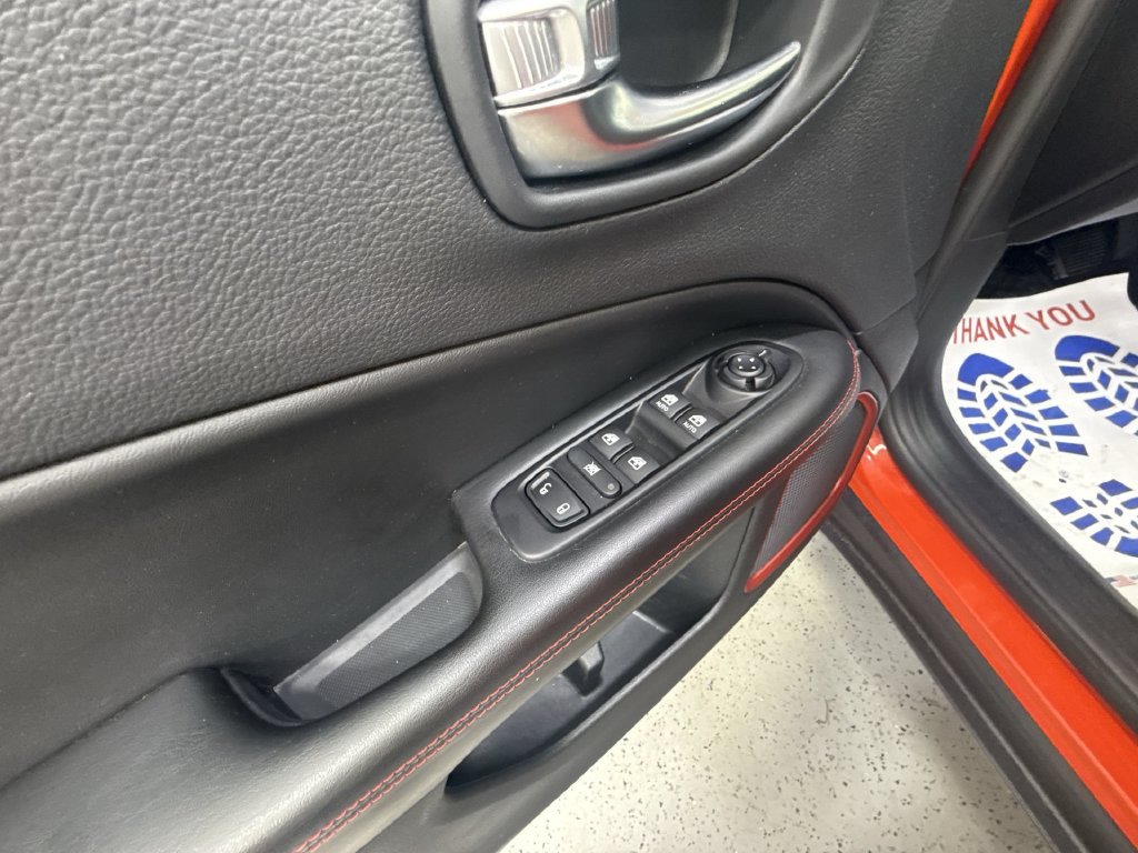 Used 2018 Spitfire Orange Clearcoat Jeep Trailhawk image 31