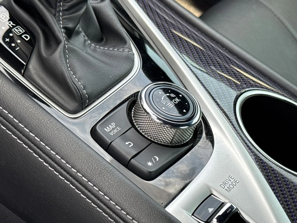 Used 2017 Blue INFINITI Red Sport 400 image 21
