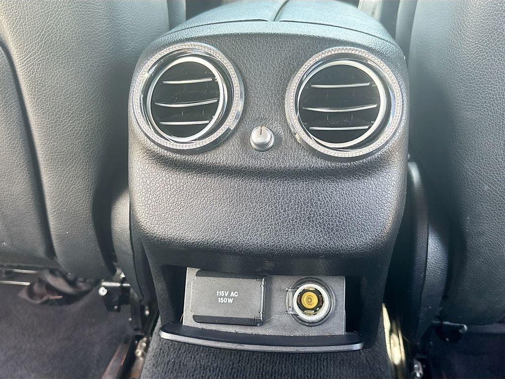 Used 2018  Mercedes-Benz E 300 image 18