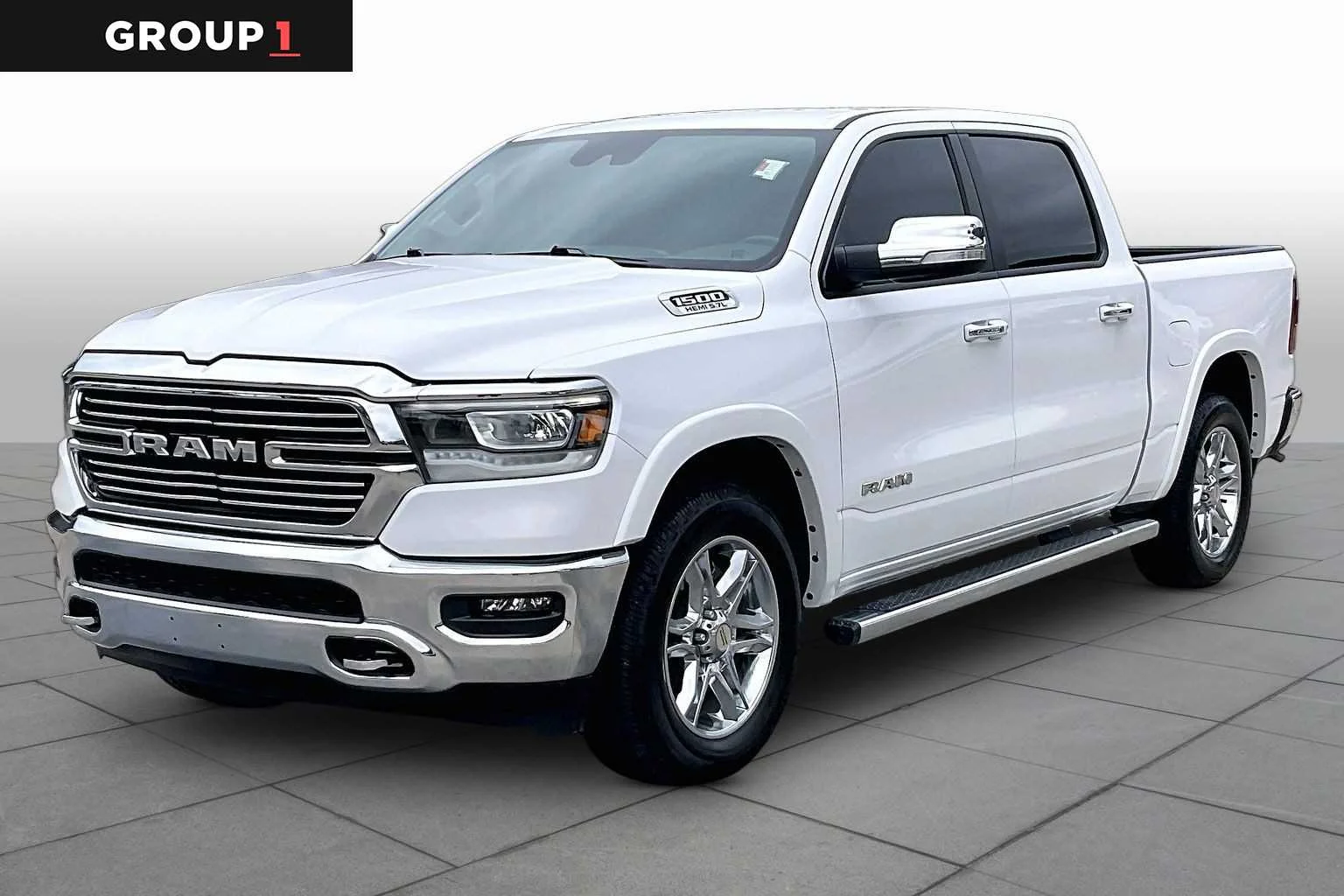 2022 RAM 1500 Laramie 4x4 Crew Cab 5'7's photo