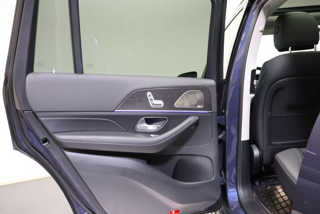 2026 Mercedes-Benz GLS Base - Photo 41