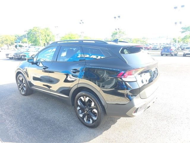 Used 2023 Black Kia X-Line image 4