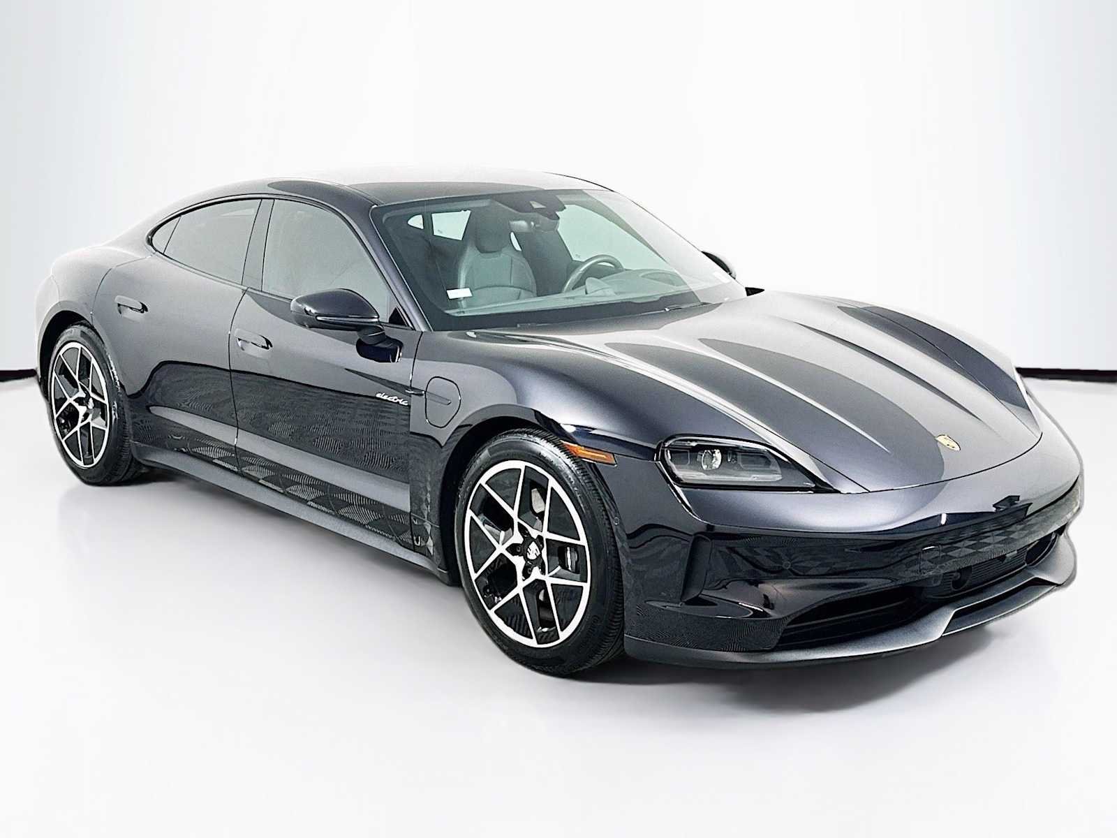 2025 Porsche Taycan Base - Photo 7