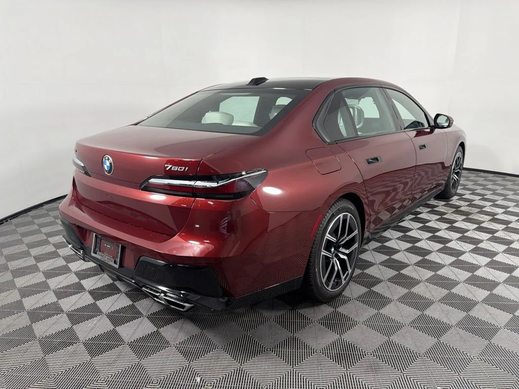 Certified Used 2023 Aventurin Red Metallic BMW 760i xDrive image 5