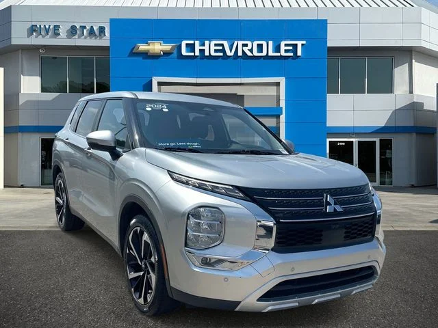 Used 2024  Mitsubishi SE image 1