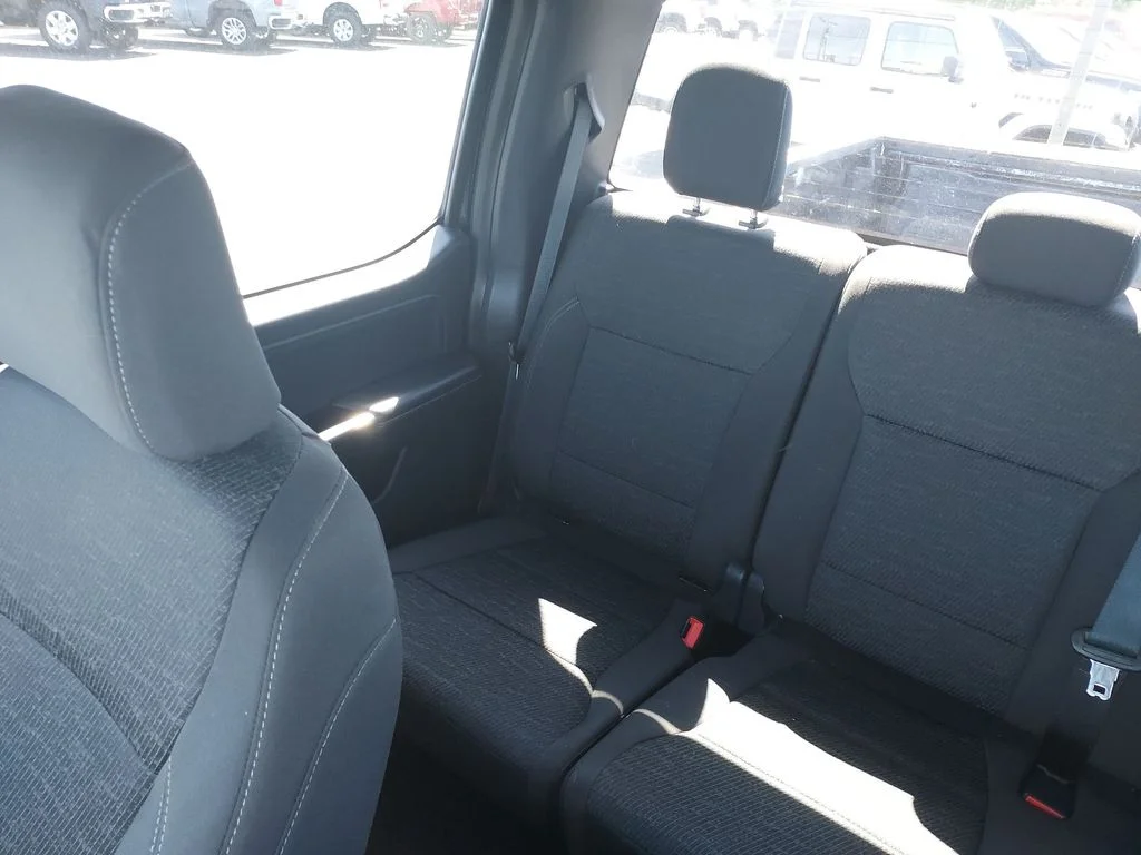 Used 2022 Black Ford XLT image 12