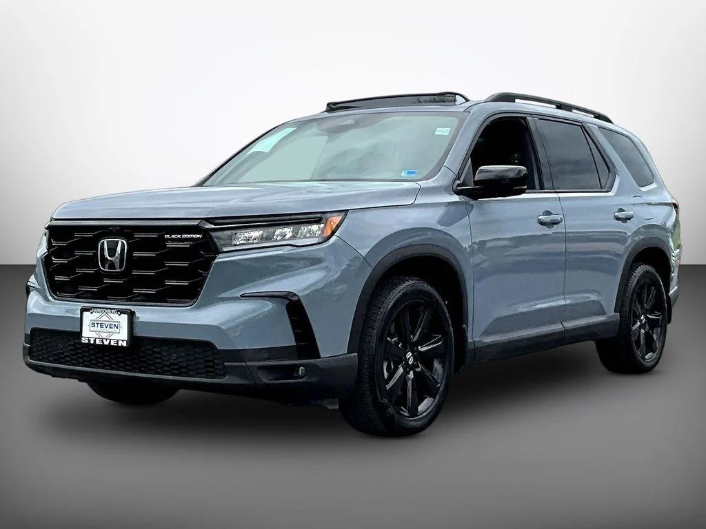Used 2025 Sonic Gray Pearl Honda Black Edition image 3