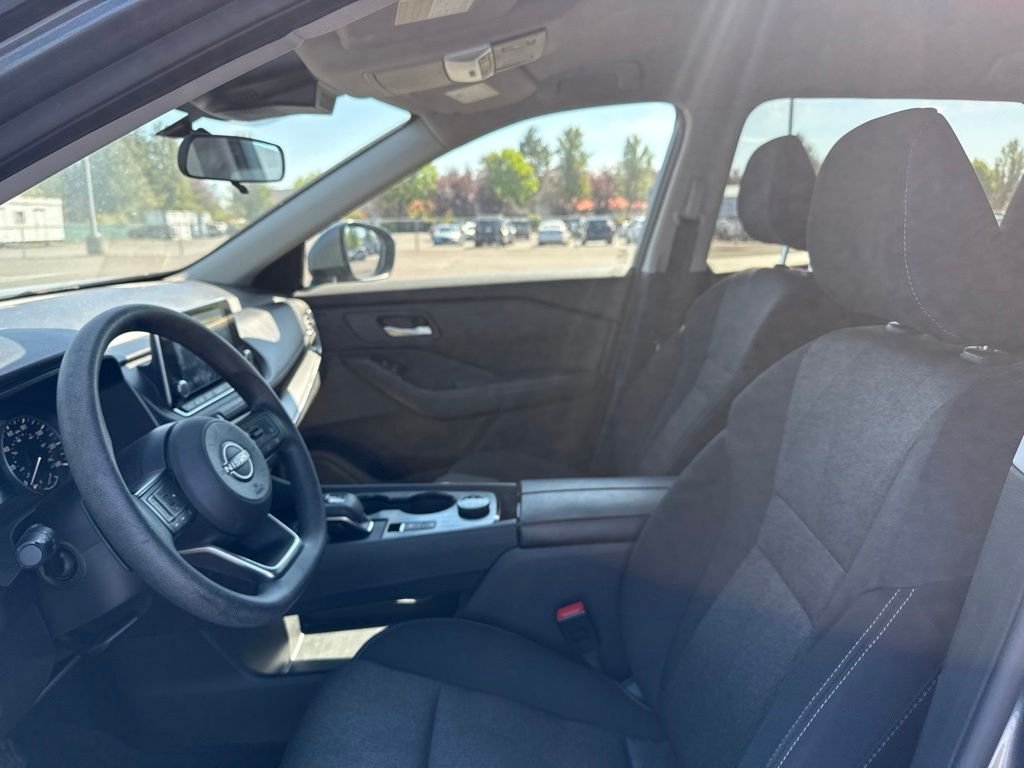 Used 2024 Gun Metallic Nissan SV image 9