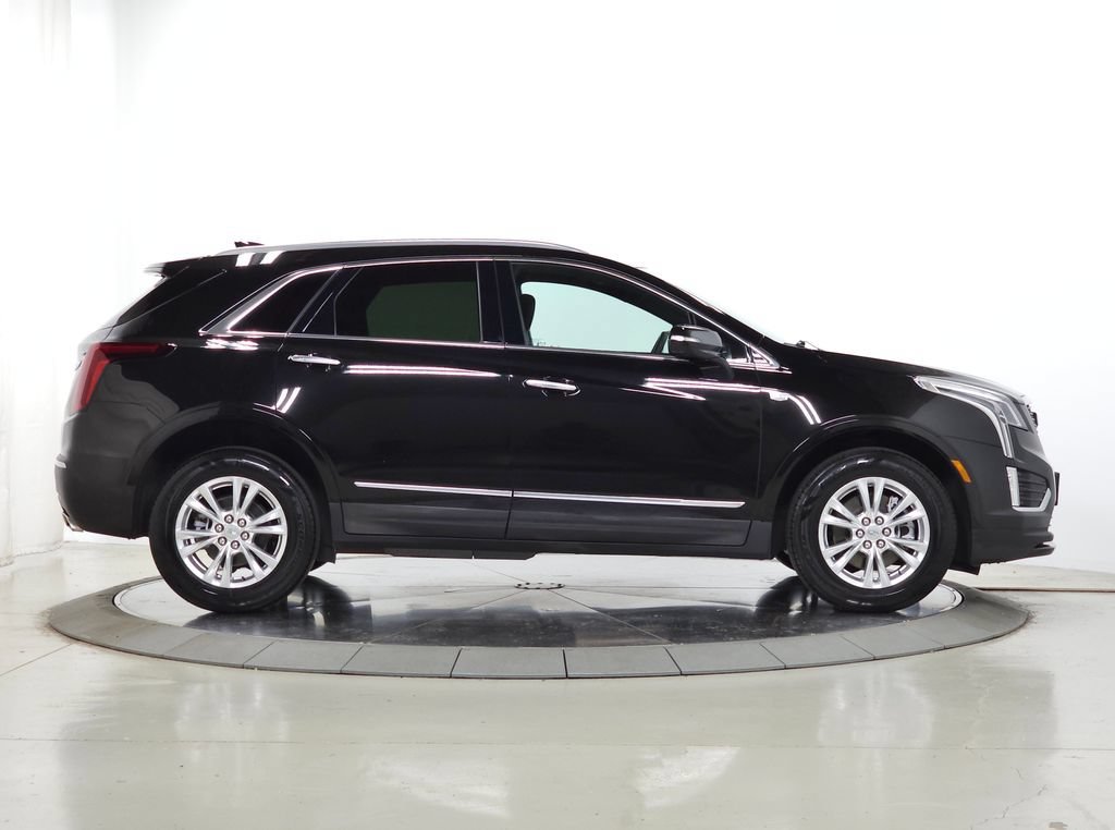 Used 2023 Stellar Black Metallic Cadillac Luxury image 9