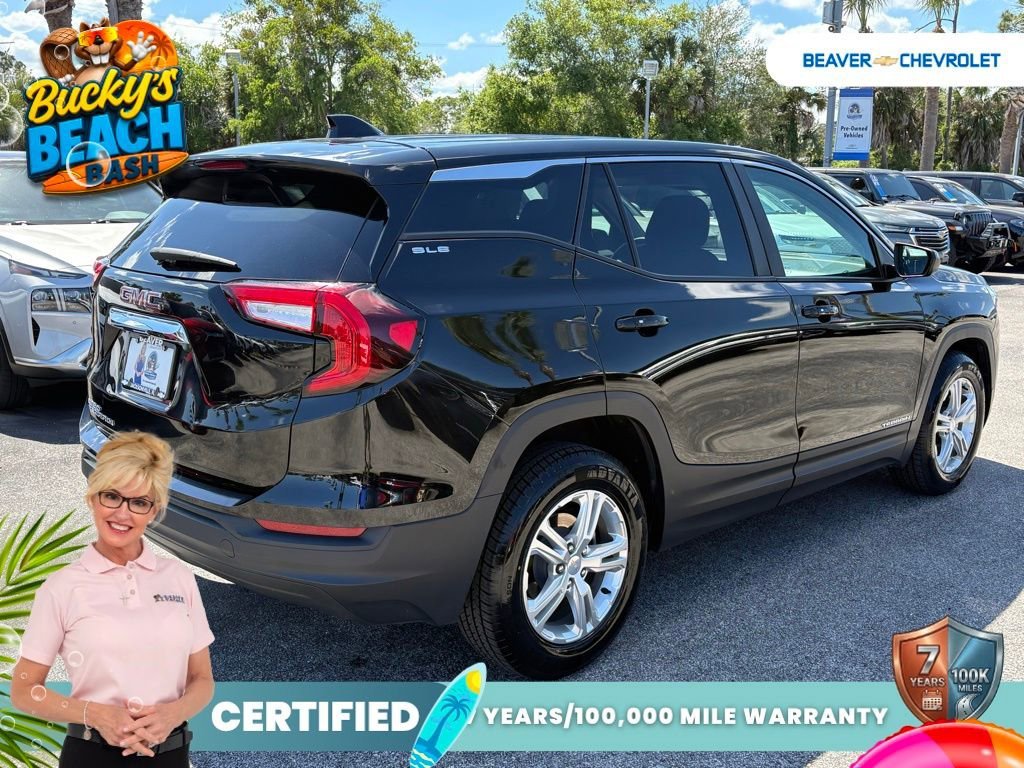 Used 2024 Ebony Twilight Metallic GMC SLE image 7
