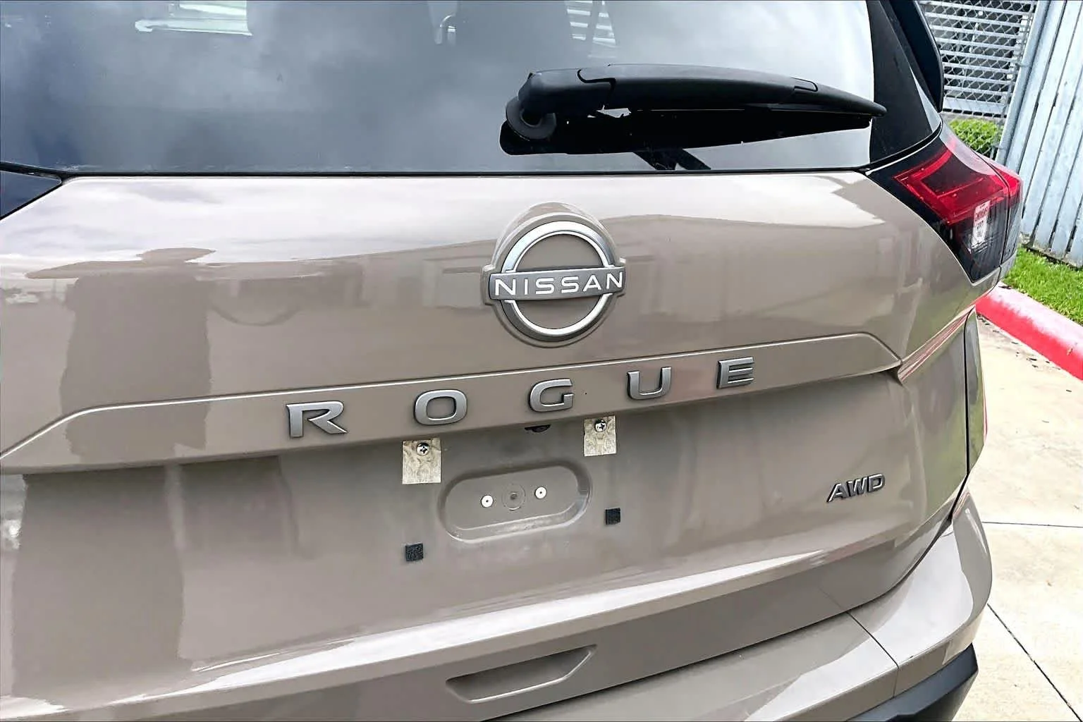 Used 2025 Baja Storm Metallic Nissan SV image 29