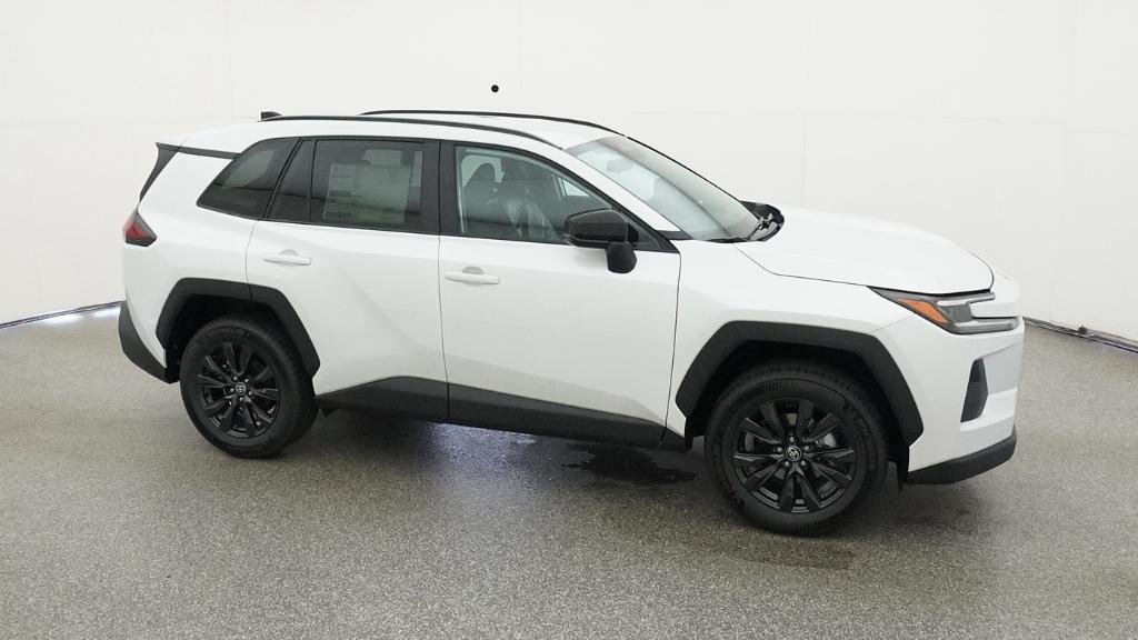 New 2026 Wind Chill Pearl Toyota XLE Premium image 8