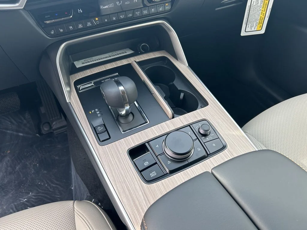 New 2026 Rhodium White Premium Mazda 3.3 Turbo Preferred image 17