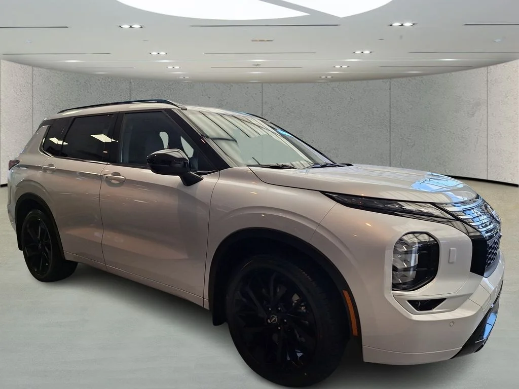 New 2026 White Nissan Platinum image 7