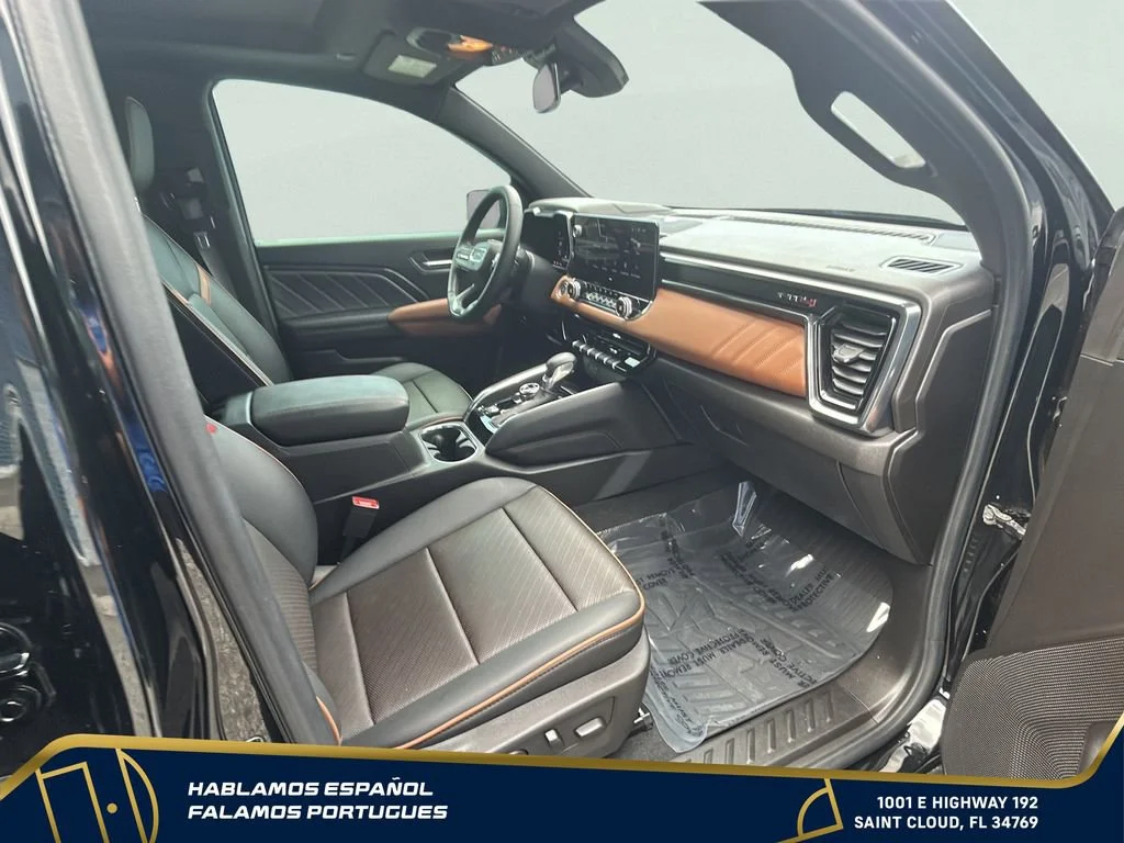 Used 2025 Onyx Black GMC AT4 image 27