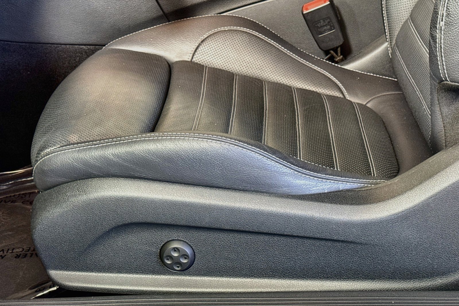 Used 2023 Black Mercedes-Benz C 300 image 18