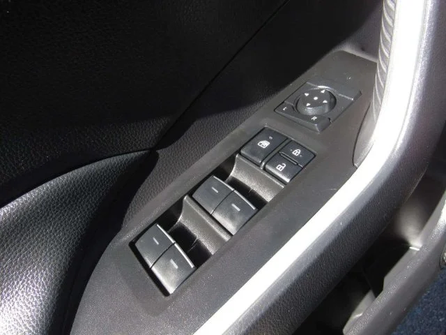 Used 2025 Midnight Black Metallic Toyota XLE image 21