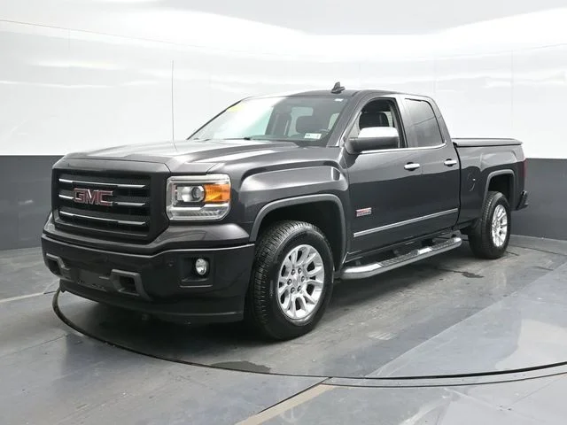 Used 2015 Silver GMC SLT image 1