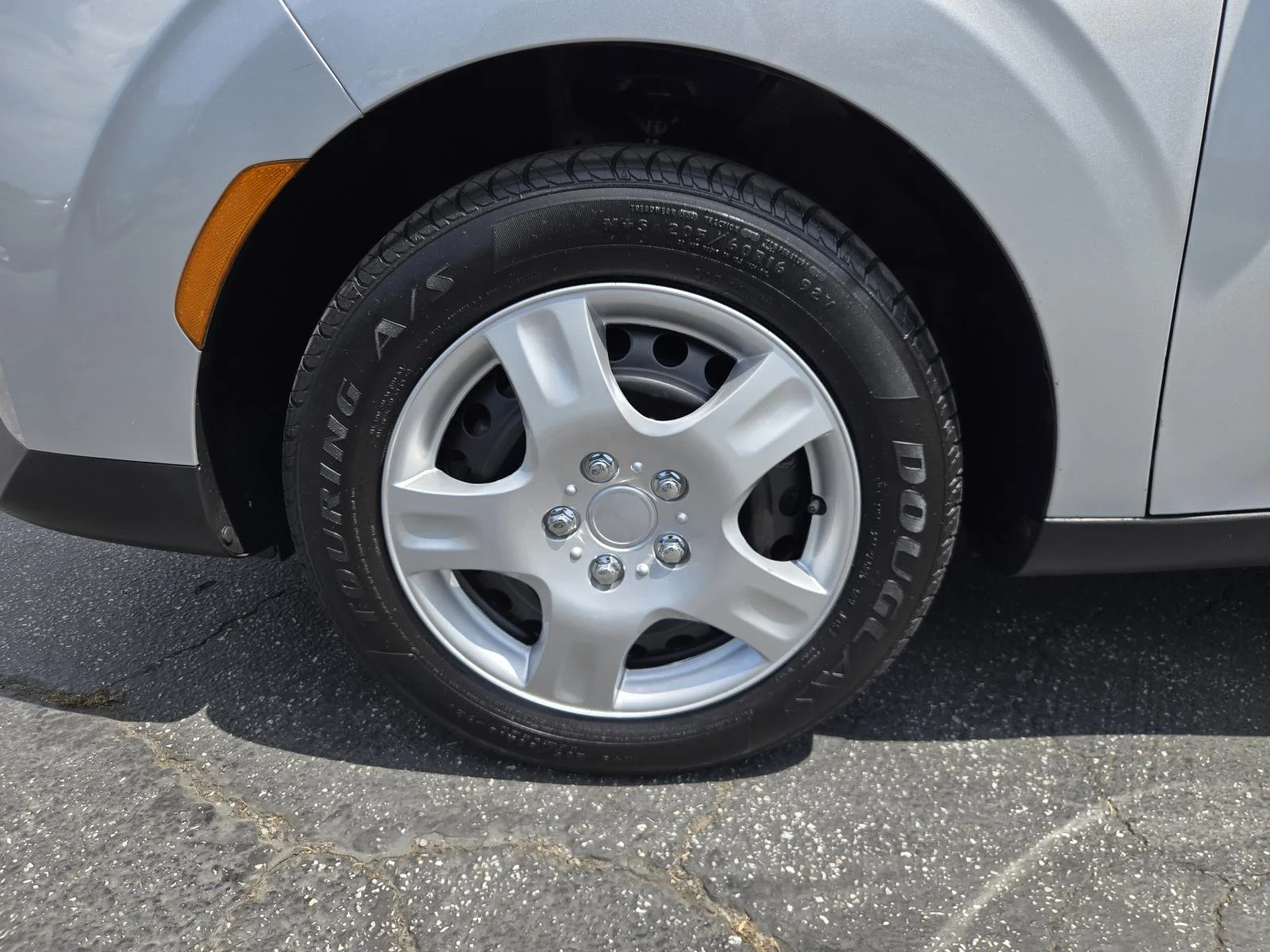 Used 2020 Sparkling Silver Kia LX Manual image 32