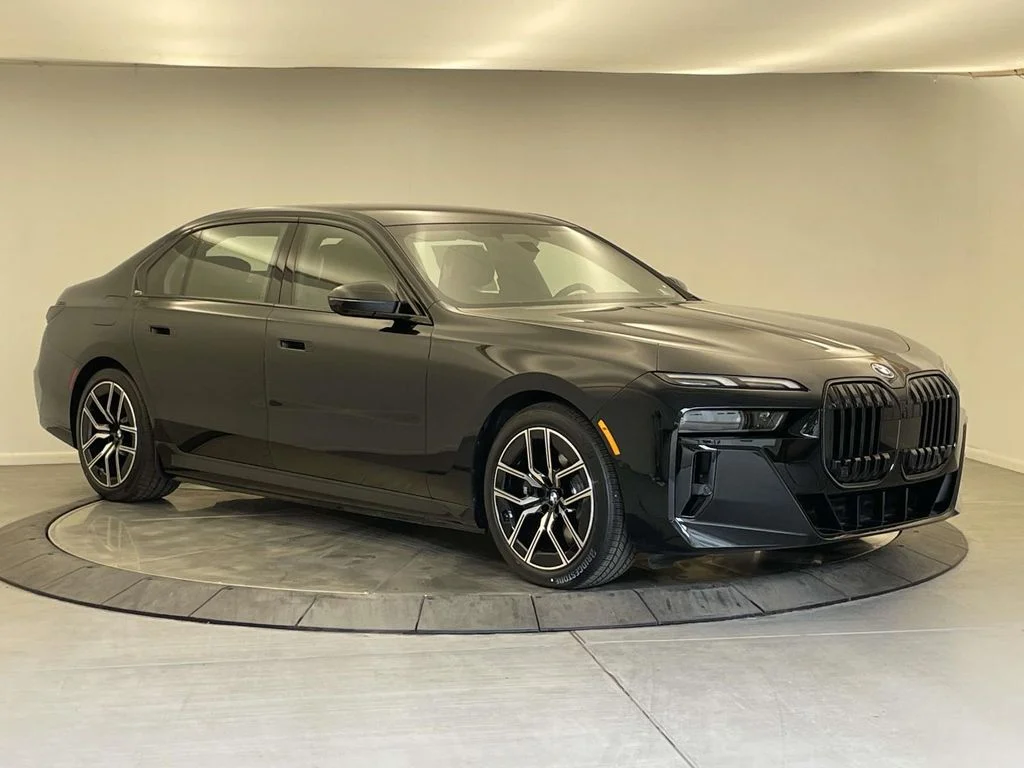 New 2026 Black BMW xDrive60 image 7