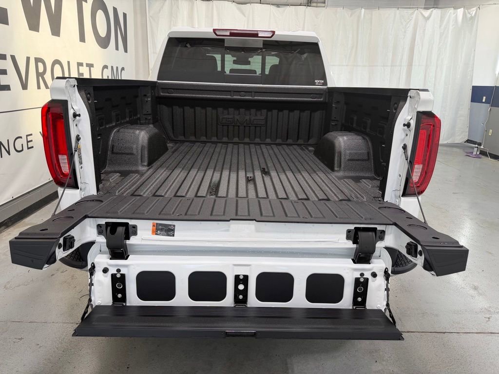 New 2026 Summit White GMC SLT image 33