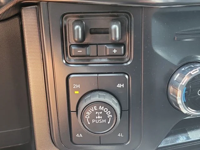 New 2026 Gray Metallic Ford Platinum image 28