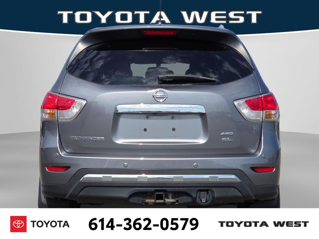Used 2015 Gray Nissan SL image 9