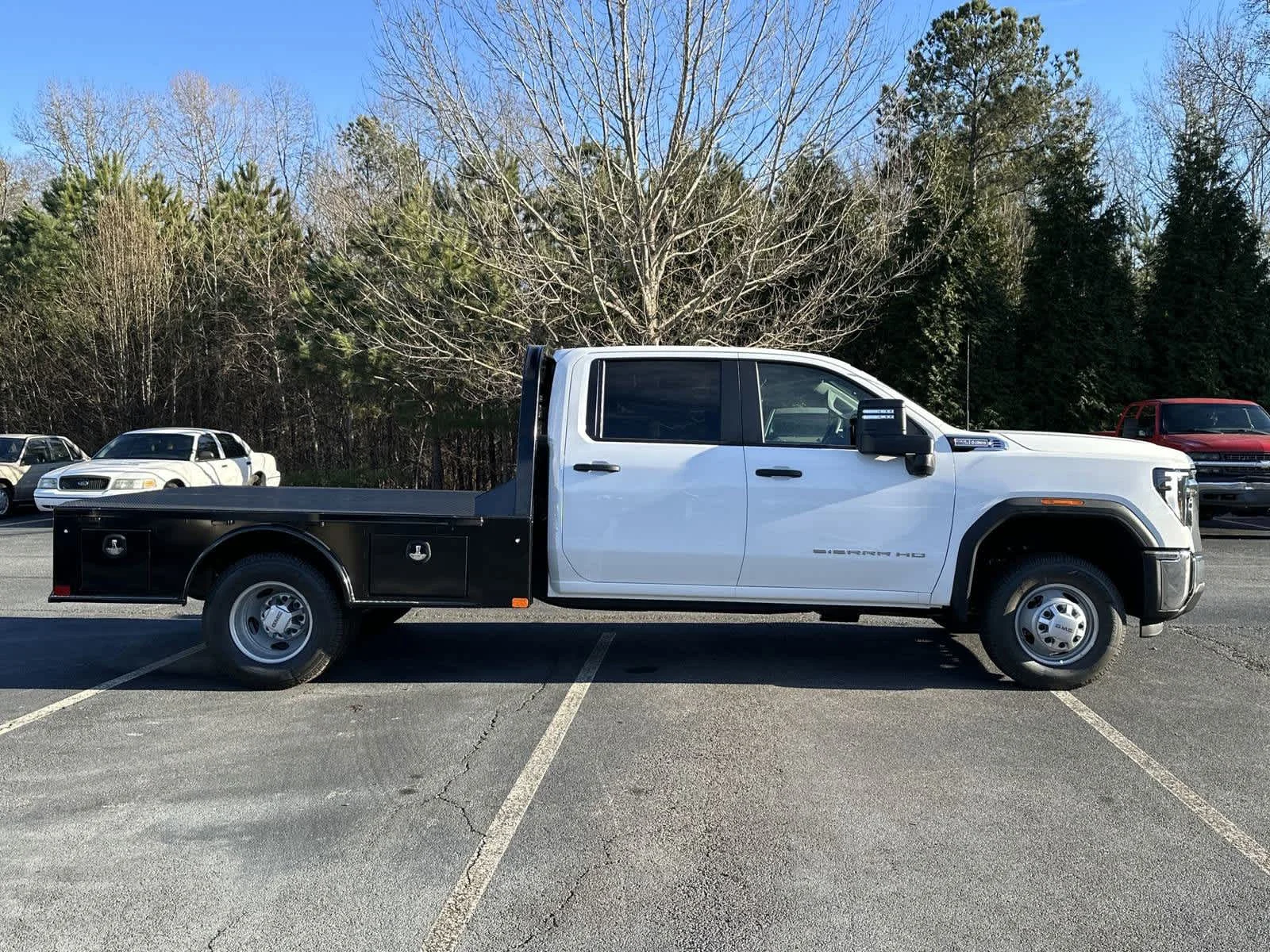 2025 GMC Sierra 3500HD Pro - Photo 16