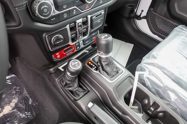 2026 Jeep Wrangler 4-Door Rubicon - Photo 25