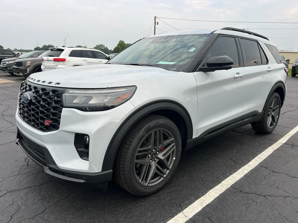 New 2026 Space White Metallic Ford ST image 1
