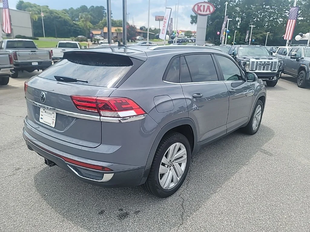 Used 2020 Gray Volkswagen 3.6L V6 SE w/Technology image 7