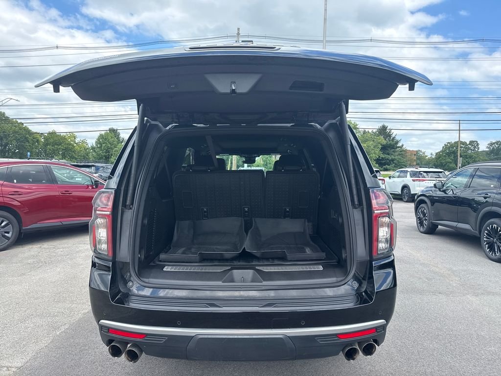 Used 2024 Black Chevrolet High Country image 9