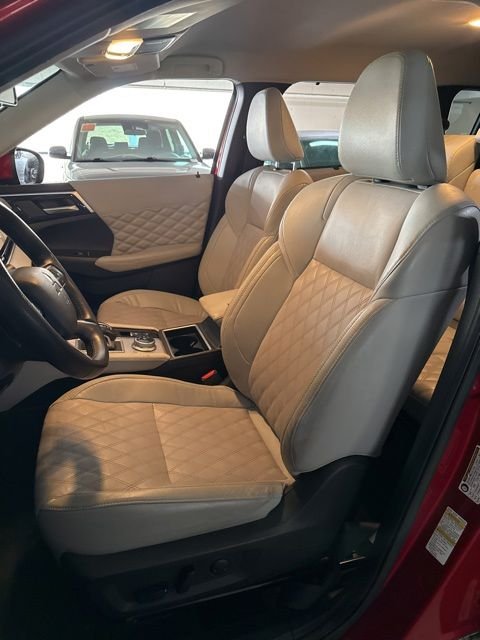 2023 Mitsubishi Outlander SEL - Photo 6