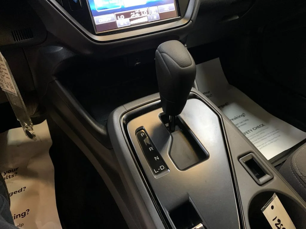 Used 2024 White Subaru Base image 24
