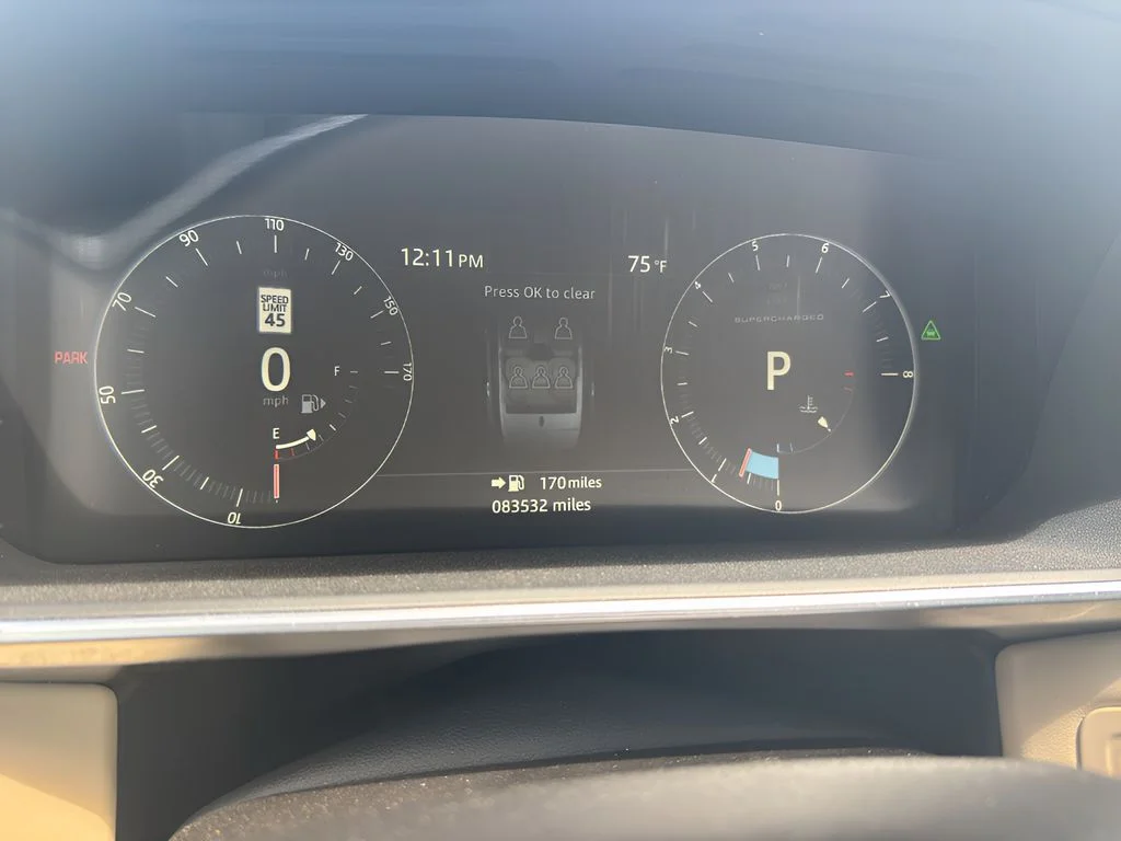 Used 2017 Silicon Silver Metallic Land Rover Autobiography image 23