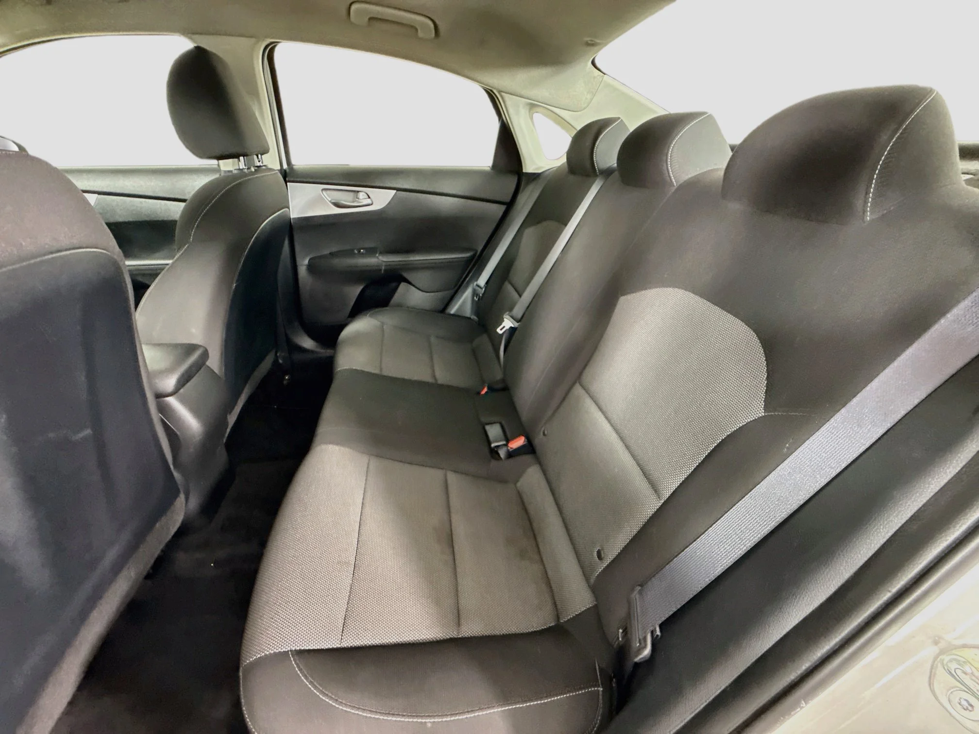 Used 2024 White Kia LX image 25