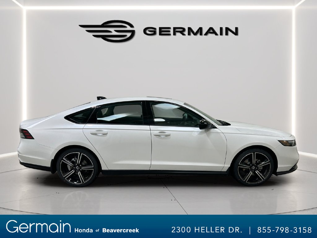 Used 2026 Platinum White Pearl Honda SE image 9