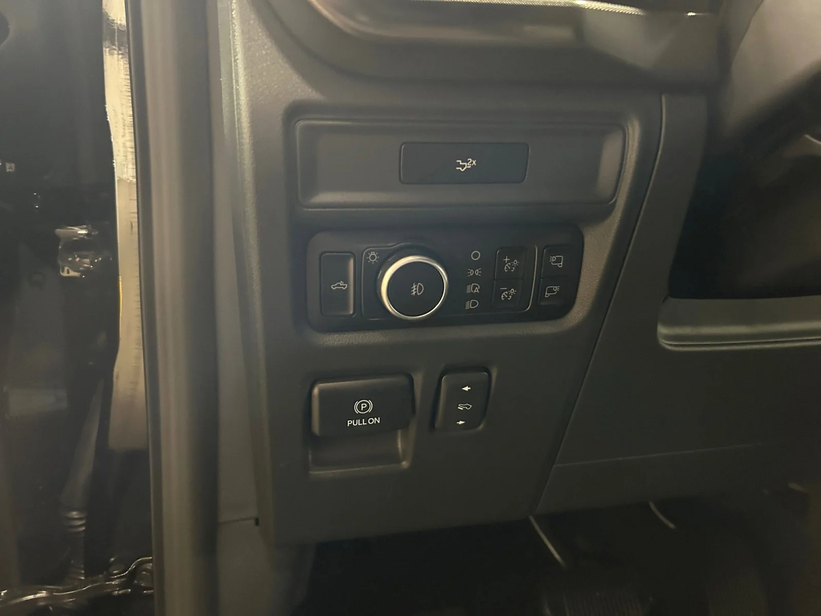New 2026 Agate Black Metallic Ford Tremor image 16