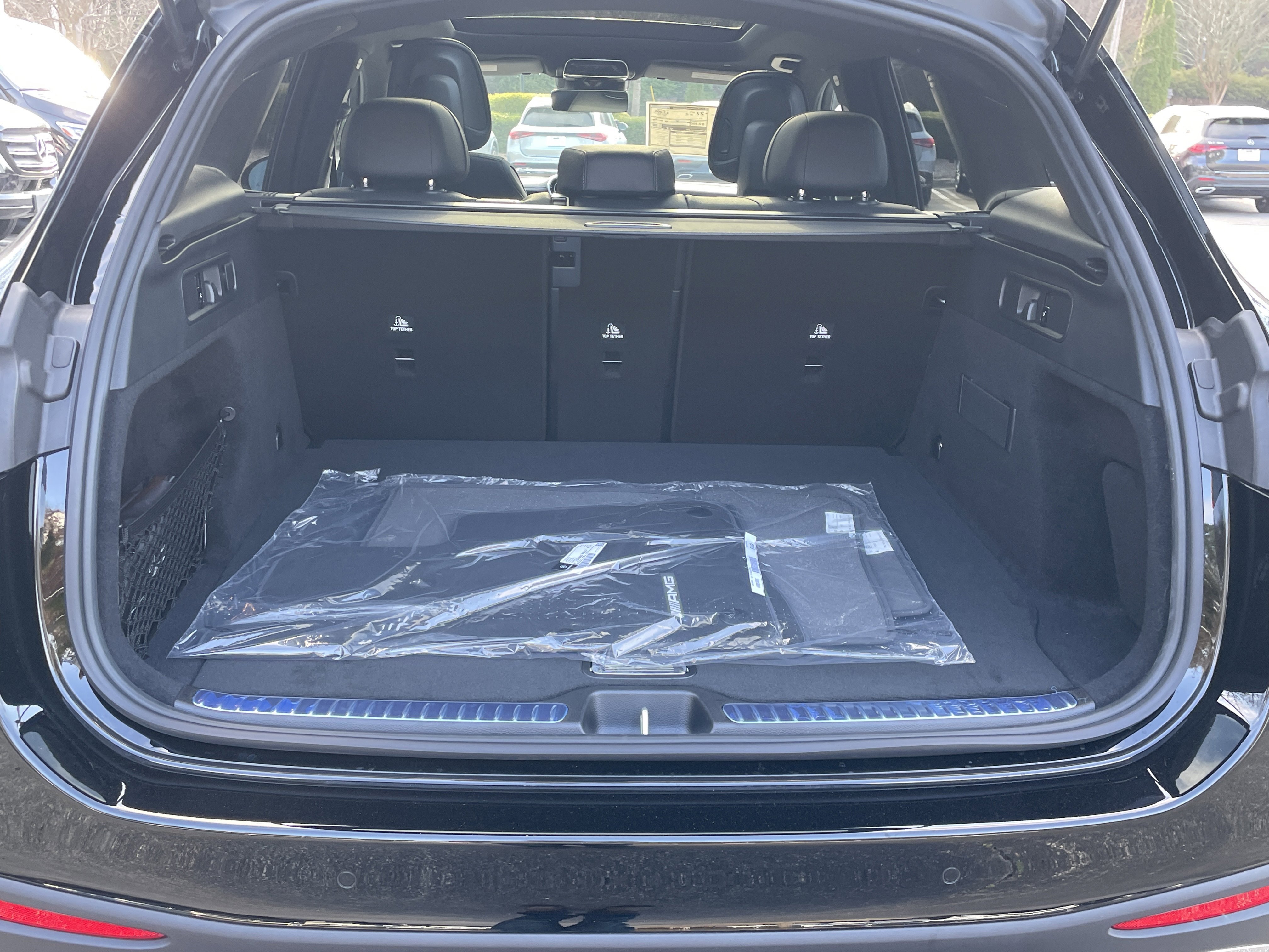 New 2026 Black Mercedes-Benz GLC 300 SUV image 9