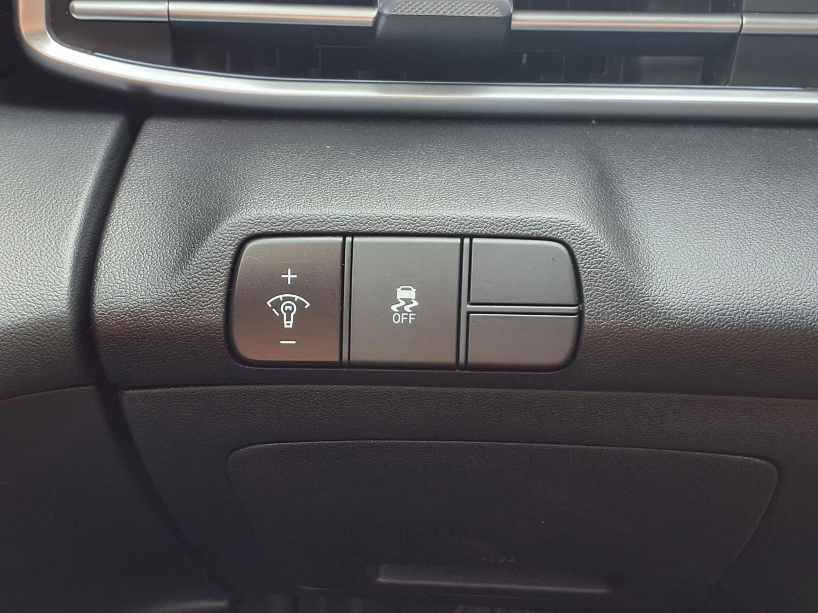 Used 2025 Fluid Metal Hyundai SEL Convenience image 15