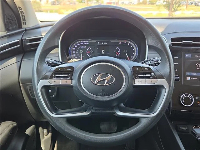 Used 2023 Serenity White Hyundai SEL Front-Wheel Drive image 13