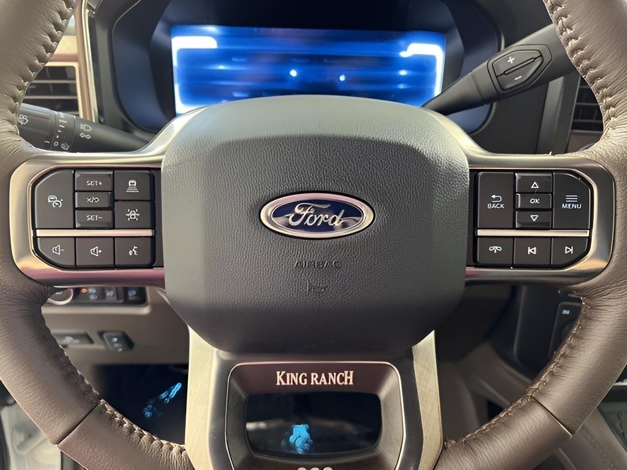 New 2025 Star White Metallic Tri-Coat Ford King Ranch® image 55