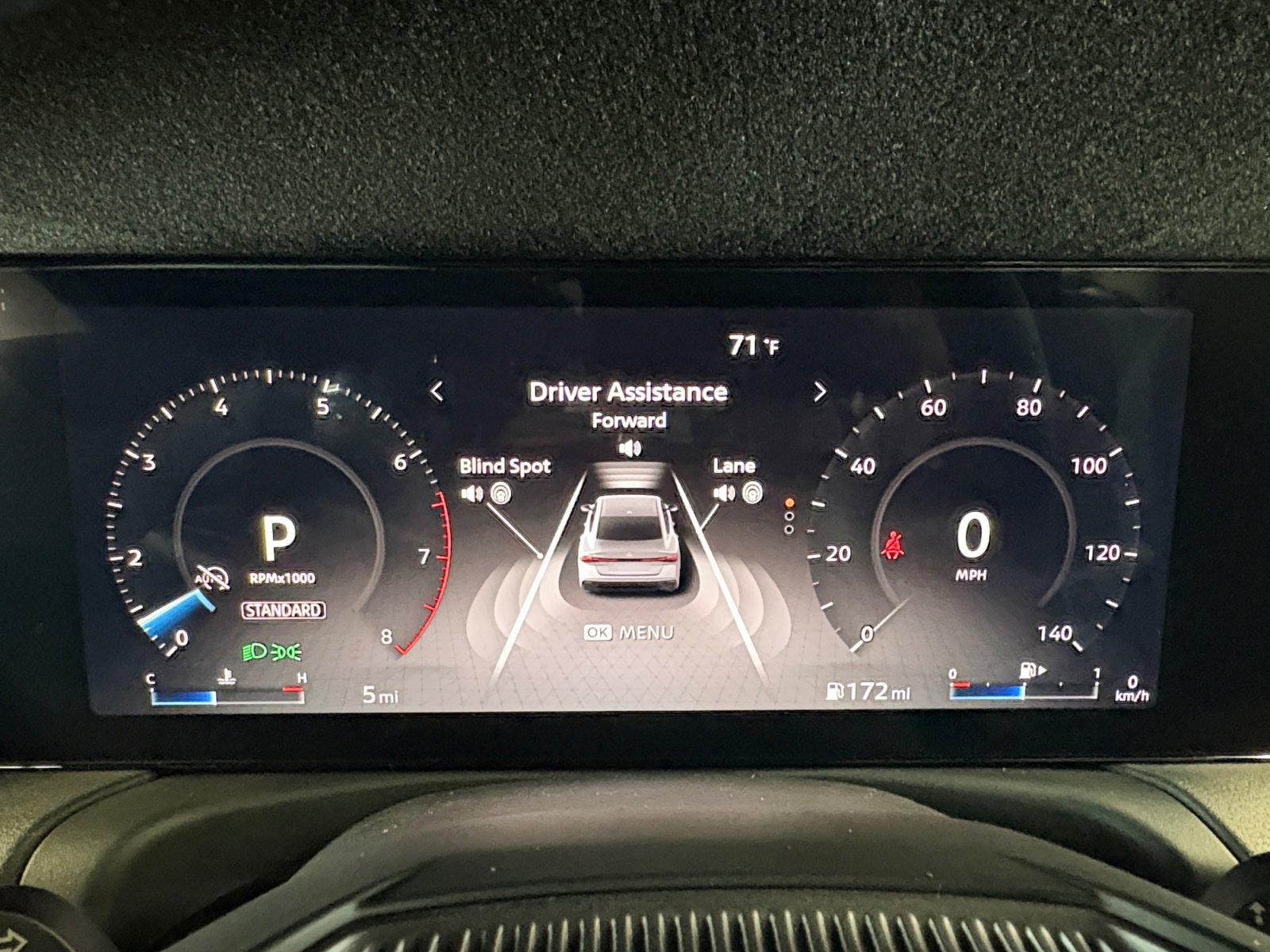 2026 Nissan Sentra SR - Photo 22