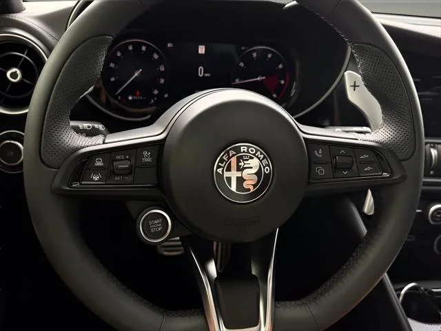 New 2025 Misano Blue Metallic Exterior Paint Alfa Romeo  image 20