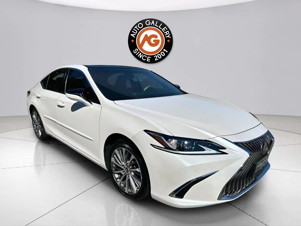2020 Lexus ES 350 350's photo